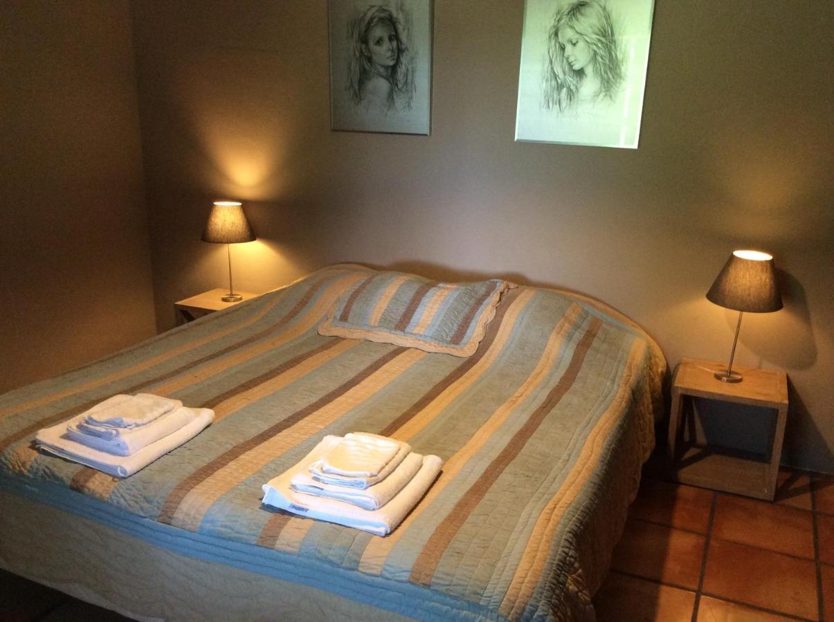 La Bergerie De Castellan Bed & Breakfast Verquieres Exterior photo
